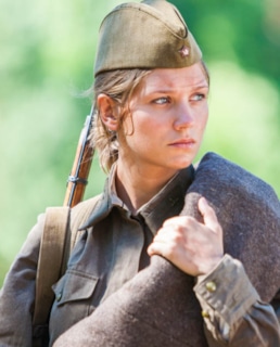 Женя Комелькова