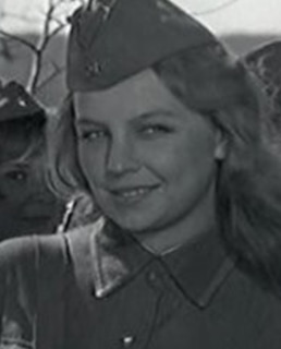 Женя Комелькова