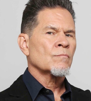 фотография Эй Мартинес