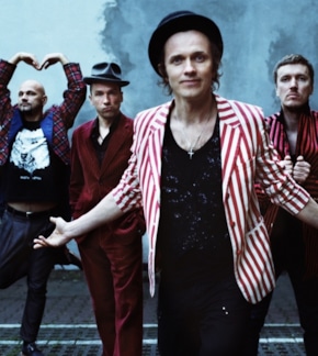 фотография Brainstorm