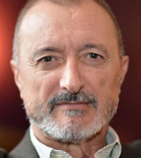 фотография Артуро Перес-Реверте