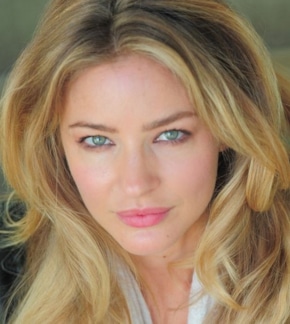 фотография Табретт Бетелл