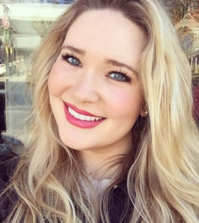 фотография Сара Дж. Маас