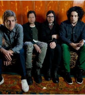 фотография The Raconteurs