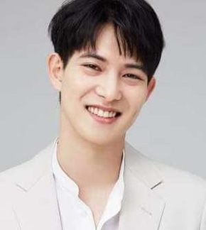 фотография Ли Чжон Хён