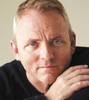 фотография Деннис Лихейн