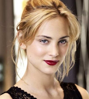 фотография Нора Арнезедер