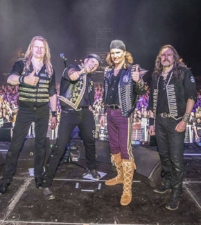 фотография Running Wild