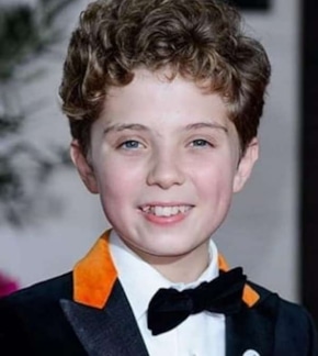 фотография Роман Гриффин Дэвис