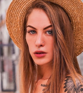 фотография Алья Адхам