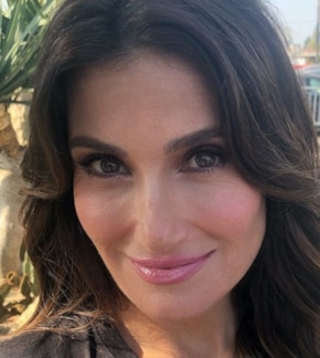 фотография Идина Мензел