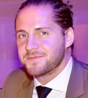 фотография Том Акерли