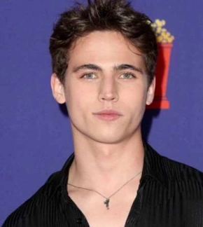 фотография Тэннер Бьюкэнэн