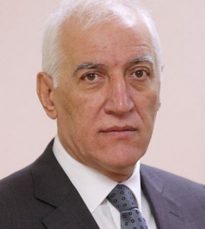 фотография Ваагн Хачатурян