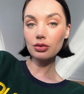 фотография Поппи Корби-Туч