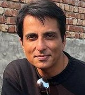 фотография Сону Суд