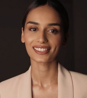 фотография Мануши Чхиллар