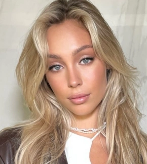 фотография GOGOL MARIA