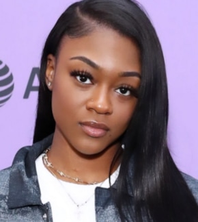 фотография Имани Льюис