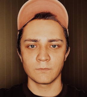 фотография Назар Сафонов