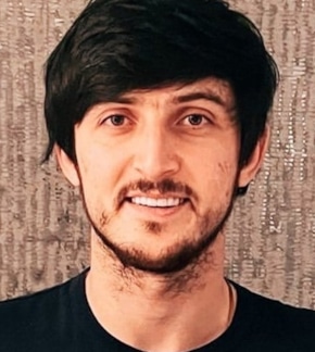 фотография Сердар Азмун