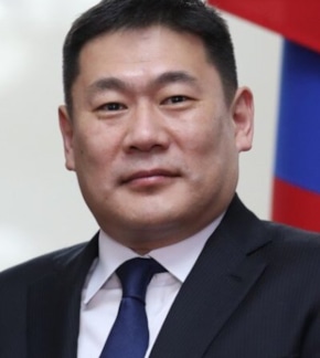 фотография Лувсаннамсрайн Оюун-Эрдэнэ