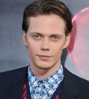 фотография Билл Скарсгард