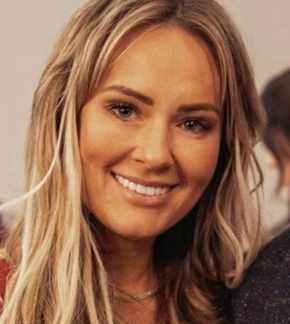 фотография Ди Девлин