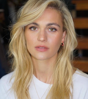 фотография Софи Скелтон