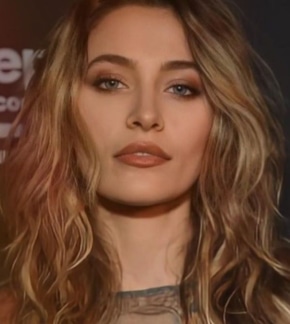 фотография Пэрис Джексон