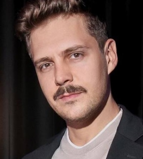 фотография Милош Бикович