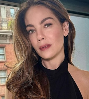 фотография Мишель Монахэн