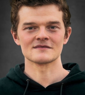 фотография Роберт Арамайо