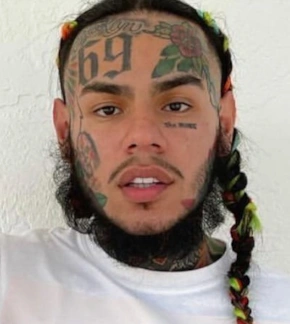 фотография 6ix9ine