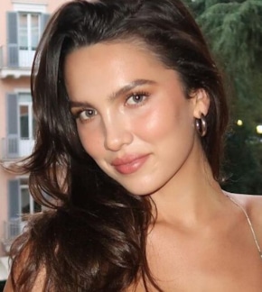 фотография Майя Генри