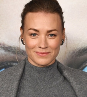 фотография Ивонн Страховски