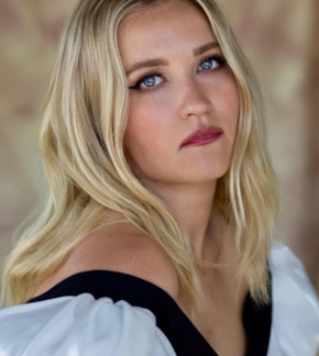 фотография Эмили Осмент