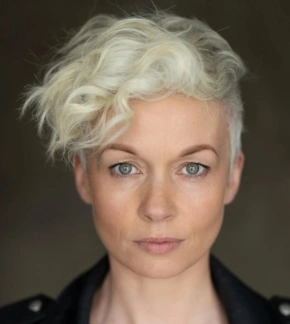 фотография Кэролин Брэкен