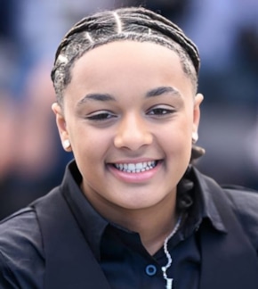 фотография Никия Адамс