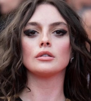 фотография Мелис Сезен