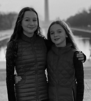 фотография Эверли и Алидия Ливингстон