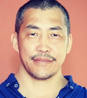 фотография Амаду Мамадаков