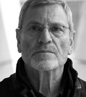 фотография Чеки Карио