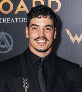 фотография Аарон Домингес