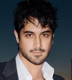 фотография Эван Джогиа