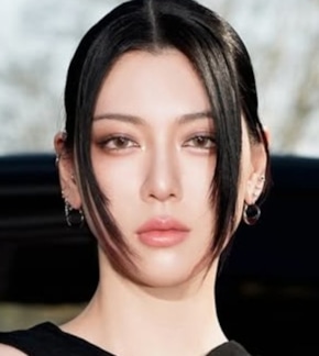 фотография Аяка Миёси