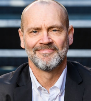 фотография Саймон Бекетт