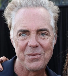 фотография Титус Уэлливер