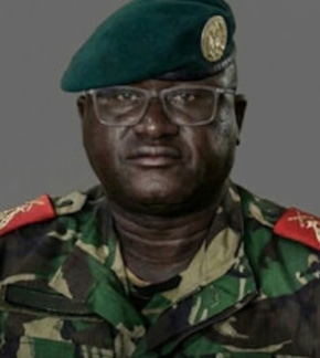 фотография Динис Инканья