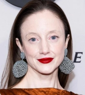 фотография Андреа Райзборо